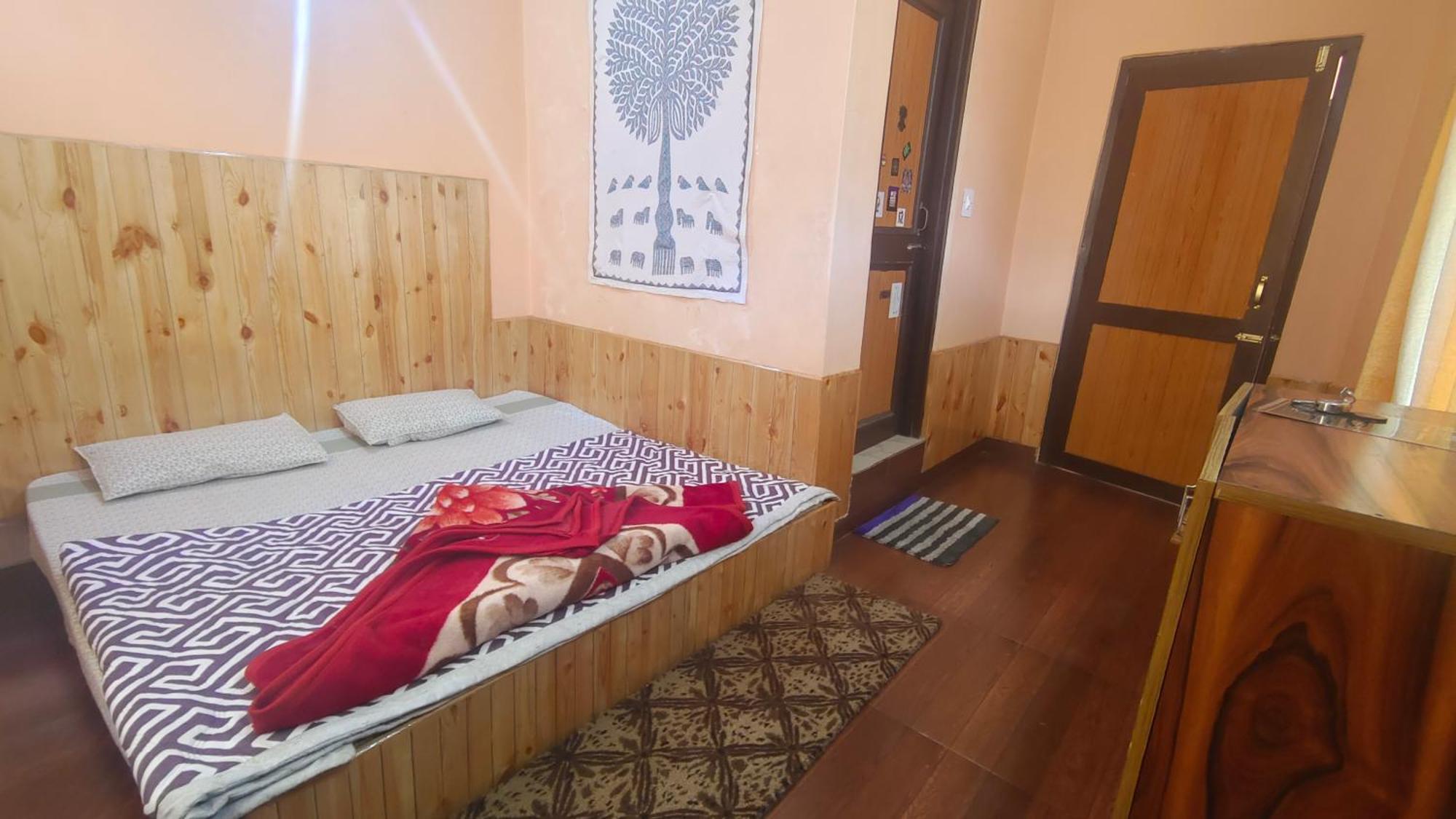 Trinity Homestay Касол Екстериор снимка